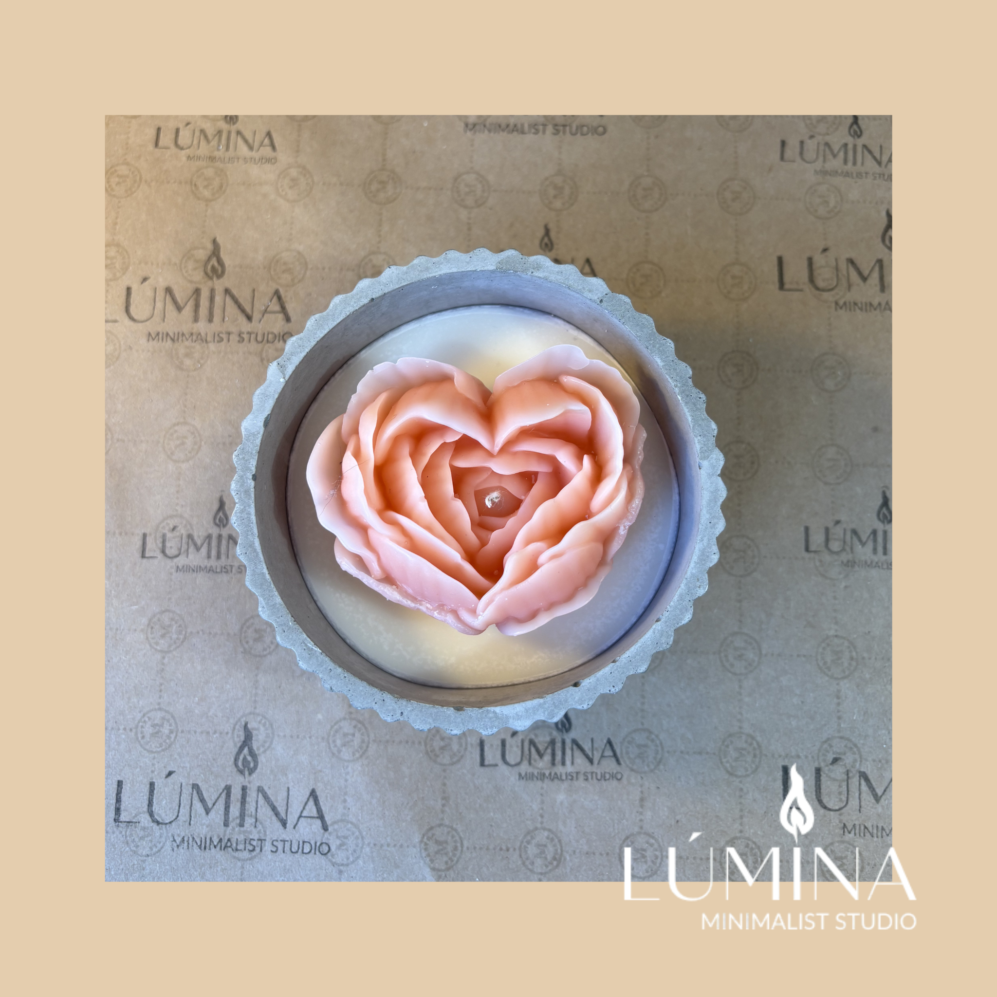 FLORAL HEART CANDLE